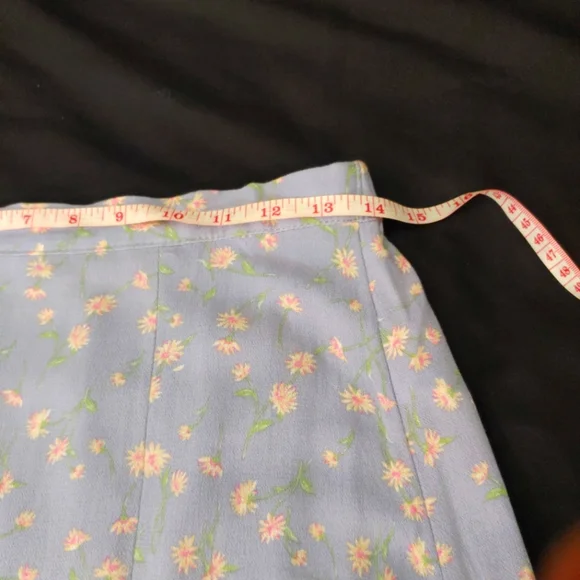 American Eagle Floral Pale Lavender Maxi Skirt With Slit Women's Size Medium - Picture 4 of 6